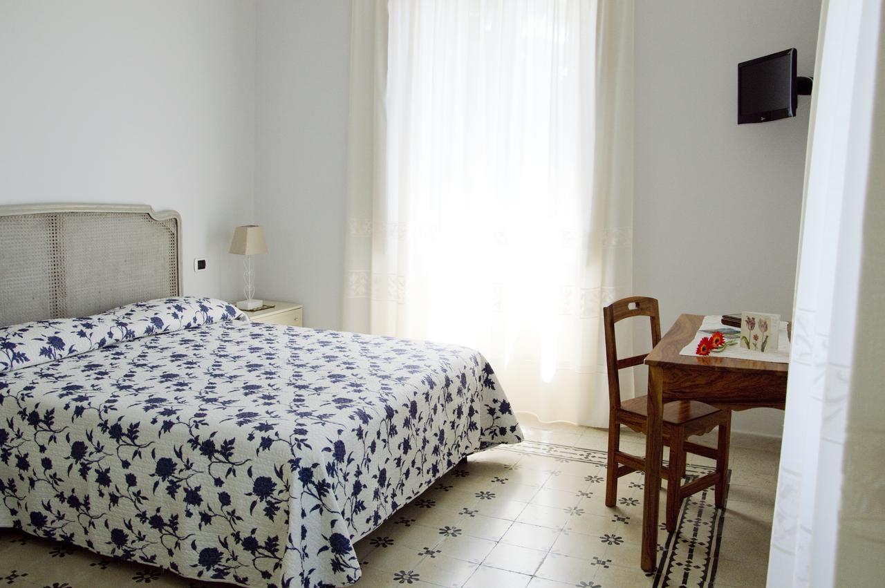 Villa Vincenza Vallo della Lucania Habitación foto